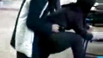 ಕೆಟ್ಟ ಮಮ್ಮಿ ತನ್ನ ಕೊಳೆತ ಕತ್ತೆಯನ್ನು ಅವನ ಡಿಕ್ ಮೇಲೆ ಕೂರಿಸುತ್ತಾಳೆ