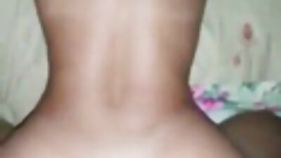 ಪರಿಮಳಯುಕ್ತ ರೂಪಗಳು ಮತ್ತು ಸ್ವಾಗತಿಸುವ ರಂಧ್ರಗಳು ಮಹಿಳೆಯನ್ನು ನಂಬಲಸಾಧ್ಯವಾಗಿಸುತ್ತವೆ