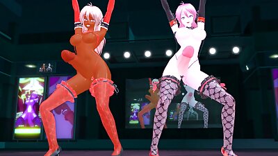 ಕಪ್ಪು ಬಿಚ್ ಬಿಳಿ ಡಿಕ್ ಅನ್ನು ಹೀರುತ್ತದೆ ಮತ್ತು ಸಾರ್ವಜನಿಕ ರಸ್ತೆಯಲ್ಲಿ ಸಿಲುಕಿಕೊಳ್ಳುತ್ತದೆ