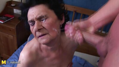 ಹೊಂಬಣ್ಣದ ಕೂದಲಿನೊಂದಿಗೆ ಕಾಮಪ್ರಚೋದಕ ಕಪ್ಪು ಬಿಬಿಡಬ್ಲ್ಯೂ ಲೈಂಗಿಕತೆಗಾಗಿ ಬಿಳಿ ಪುರುಷನಾಗಿ ಮಾರ್ಪಟ್ಟಿದೆ