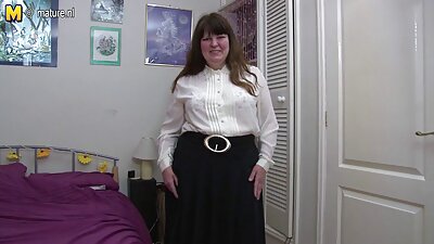 ಹಾಟ್ ಟಿಟ್ಸ್ ಮತ್ತು ಕತ್ತೆಗಳಿರುವ ಇಬ್ಬರು ವೇಶ್ಯೆಯರು ಹಾಸಿಗೆಯ ಮೇಲೆ ಚೆನ್ನಾಗಿ ಕುಣಿಯುತ್ತಿದ್ದಾರೆ