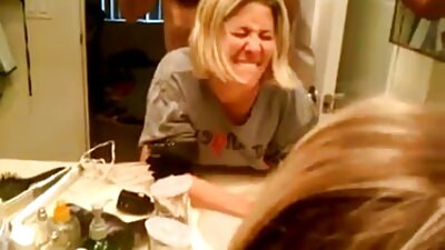 ಸೆಕ್ಸಿ ಜೆನ್ನಾ ಫಾಕ್ಸ್ ಮೆಟ್ಟಿಲುಗಳ ಮೇಲೆ ಫಕ್ ಮಾಡಲು ಸಿದ್ಧವಾಗಿದೆ