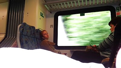 ಎಬೊನಿ ಬಿಬಿಡಬ್ಲ್ಯೂ ತನ್ನ ಯುವ ಹೊಂಬಣ್ಣದ ಶಿಶುಪಾಲನಾಕಾರನನ್ನು ಹೊಡೆದಿದೆ